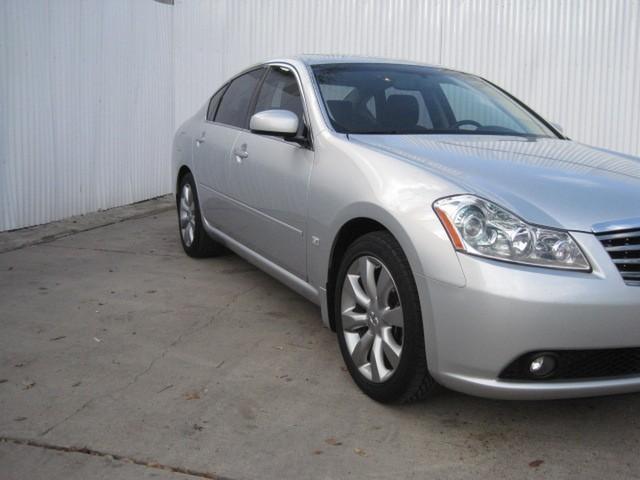 Infiniti M35 2007 photo 2