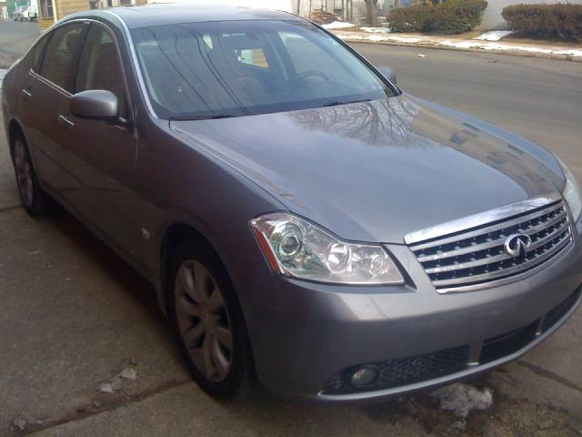 Infiniti M35 Base Sedan