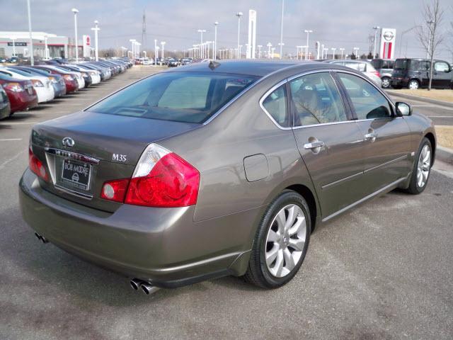 Infiniti M35 2007 photo 1