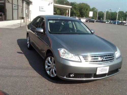 Infiniti M35 XLT - Clean Carfax Other