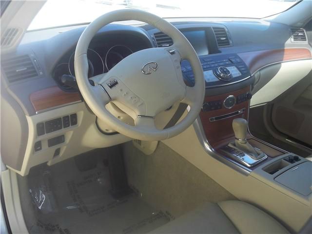 Infiniti M35 2007 photo 2