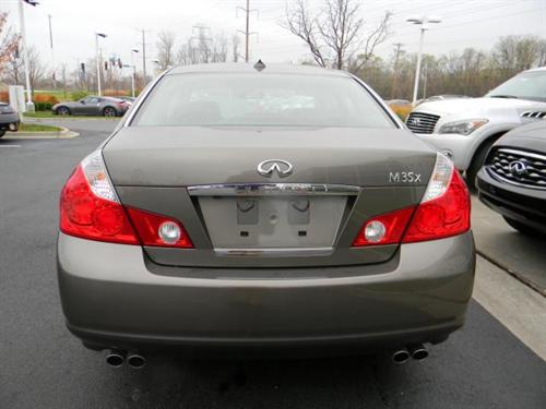 Infiniti M35 2007 photo 2