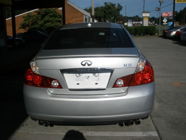 Infiniti M35 2007 photo 2