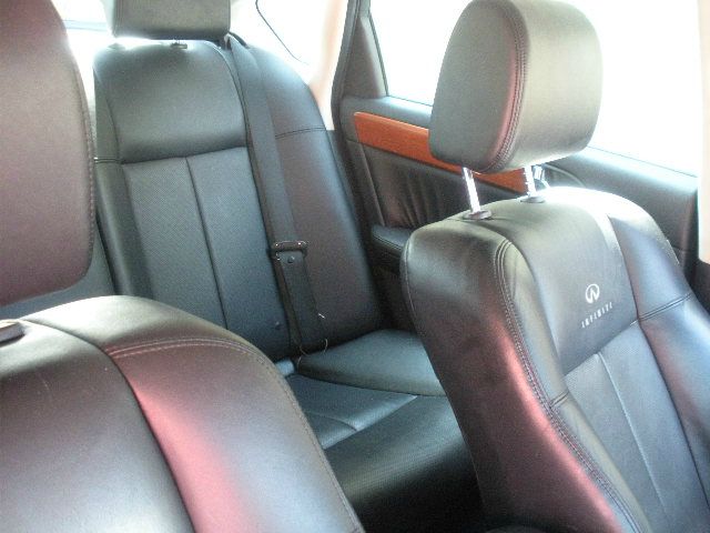 Infiniti M35 2007 photo 14