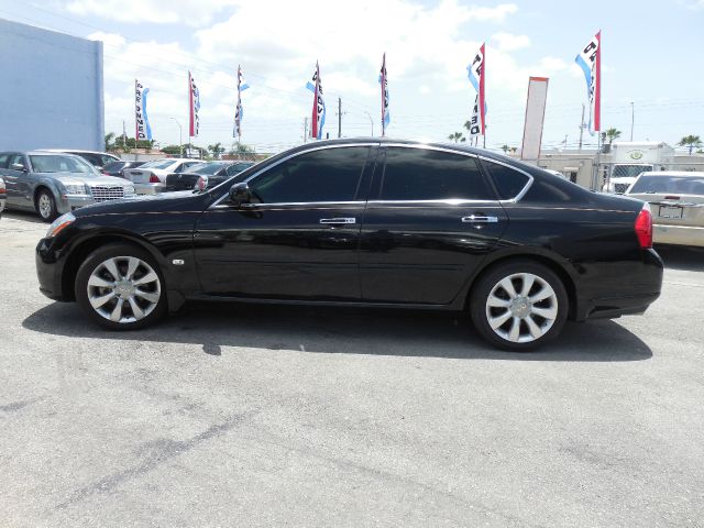 Infiniti M35 W/ Navigationbackup Camera Sedan