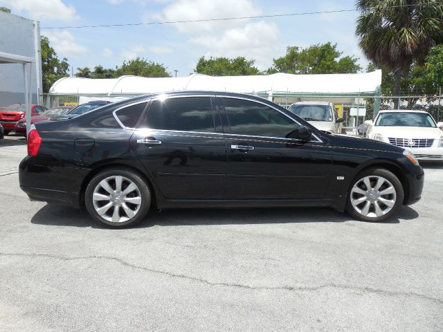 Infiniti M35 2007 photo 4