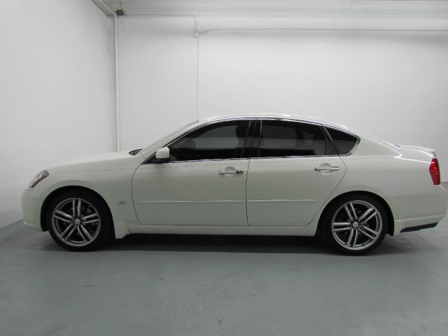 Infiniti M35 2007 photo 2