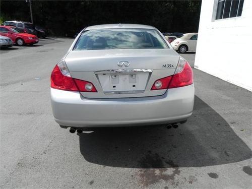 Infiniti M35 2007 photo 4