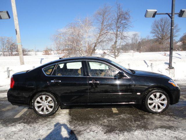 Infiniti M35 2007 photo 2