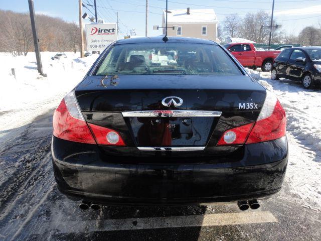 Infiniti M35 2007 photo 3