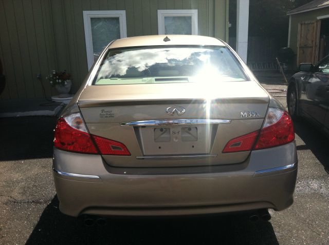 Infiniti M35 2008 photo 2