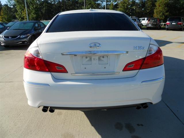 Infiniti M35 2008 photo 4