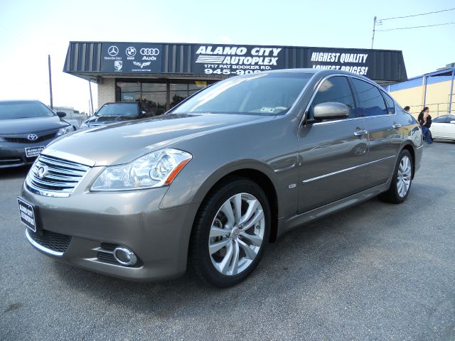 Infiniti M35 2009 photo 4