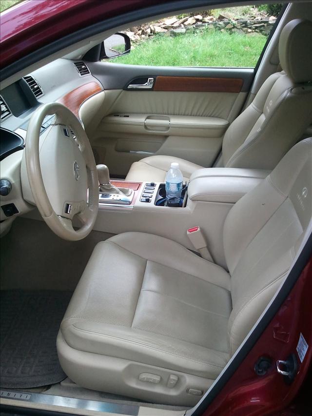 Infiniti M35x 2006 photo 2