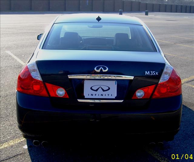 Infiniti M35x 2006 photo 3