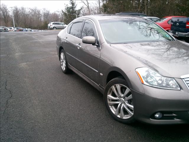 Infiniti M35x 2009 photo 2