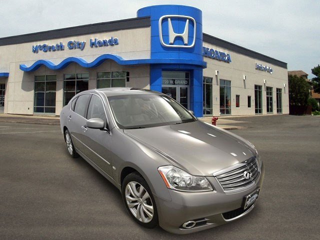 Infiniti M35x 2010 photo 2