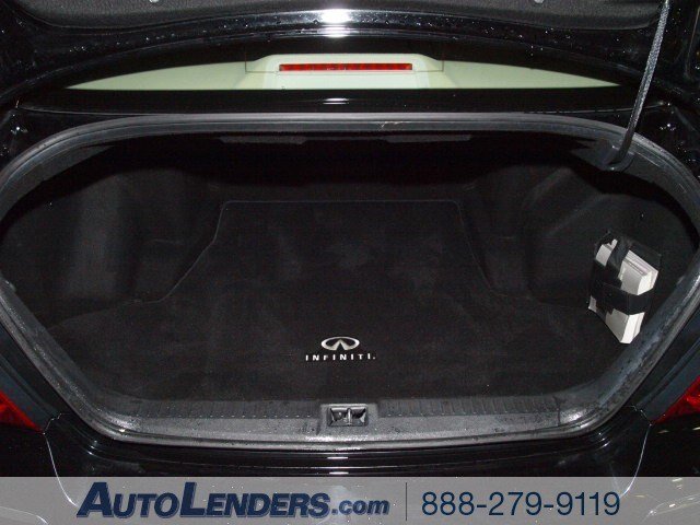 Infiniti M35x 2010 photo 4