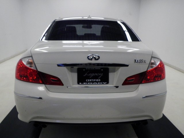 Infiniti M35x Base Unspecified