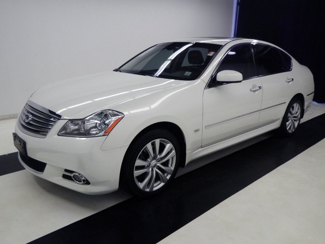 Infiniti M35x 2010 photo 1