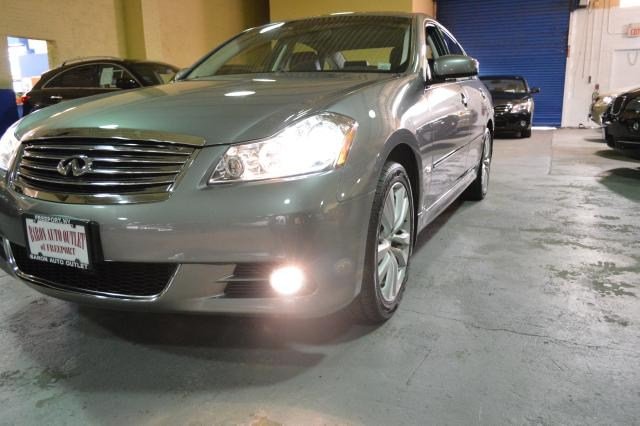 Infiniti M35x Base Unspecified