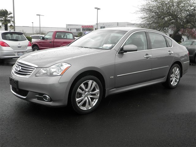 Infiniti M35x Base Unspecified