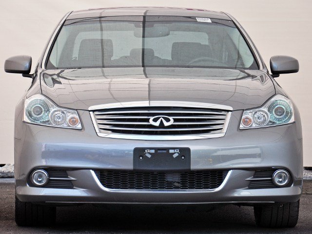 Infiniti M35x 2010 photo 4