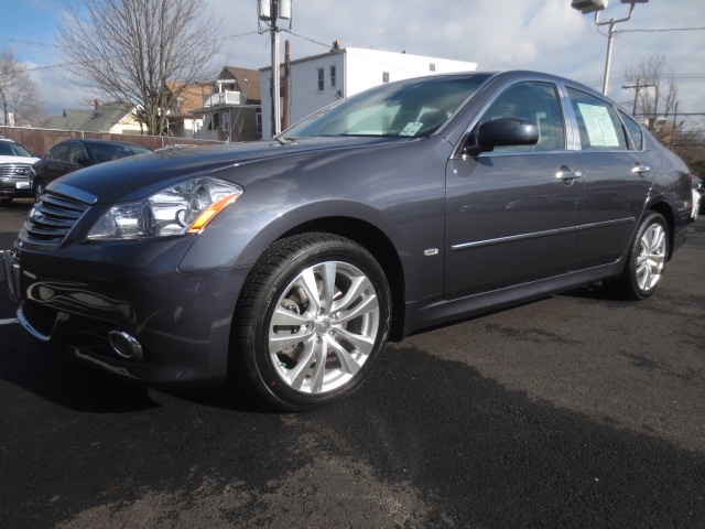 Infiniti M35x 2010 photo 5