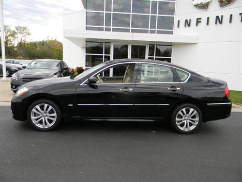 Infiniti M35x 2010 photo 4