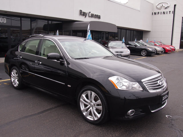 Infiniti M35x 2010 photo 4