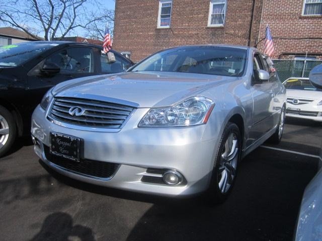 Infiniti M35x 2010 photo 1