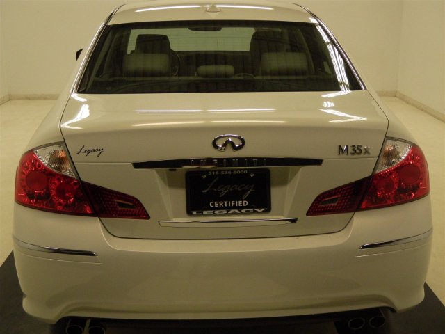 Infiniti M35x 2010 photo 5