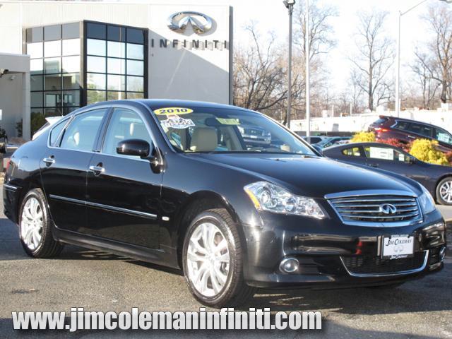 Infiniti M35x 2010 photo 2