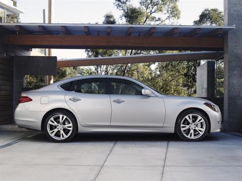 Infiniti M37 2011 photo 4