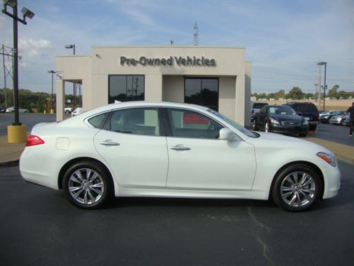 Infiniti M37 2011 photo 2