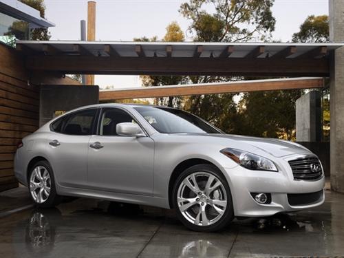 Infiniti M37 2011 photo 2