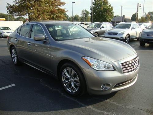 Infiniti M37 2011 photo 2