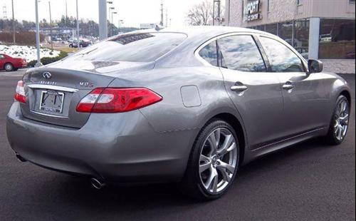 Infiniti M37 2011 photo 2