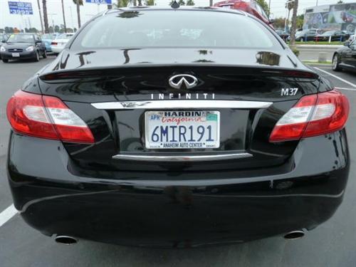 Infiniti M37 2011 photo 4