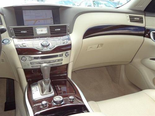 Infiniti M37 2011 photo 2