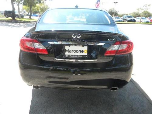 Infiniti M37 2011 photo 1