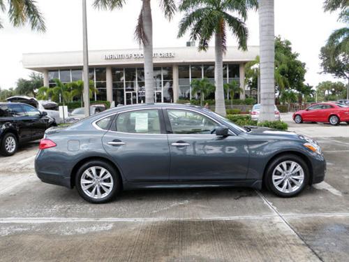 Infiniti M37 2011 photo 1