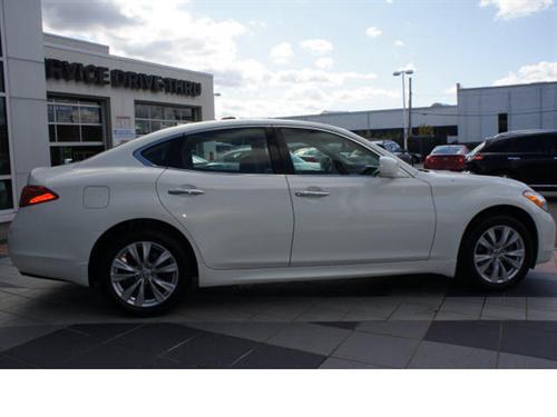 Infiniti M37x 2011 photo 4