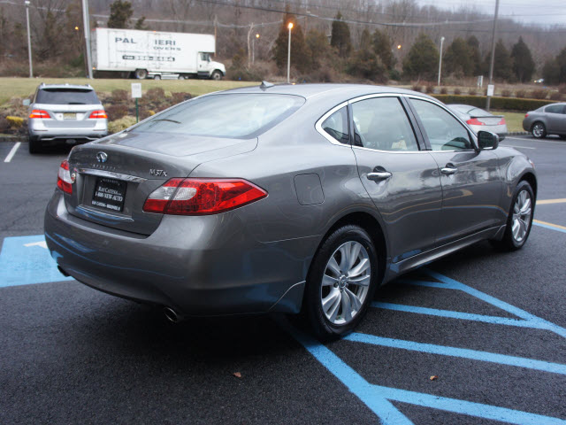 Infiniti M37x 2011 photo 1