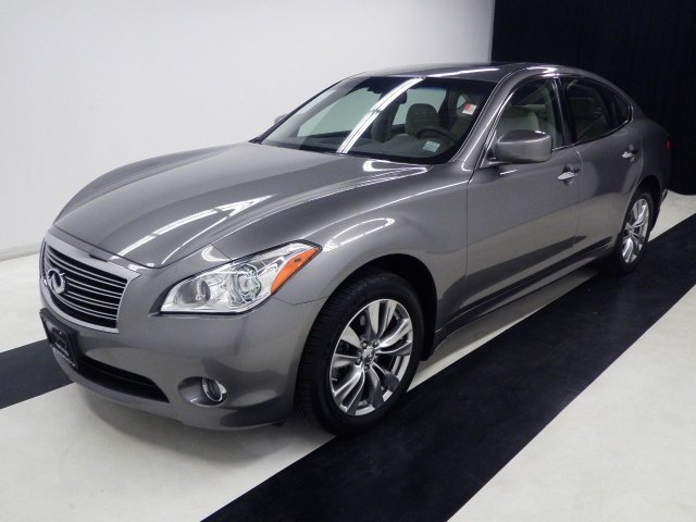 Infiniti M37x Base Unspecified