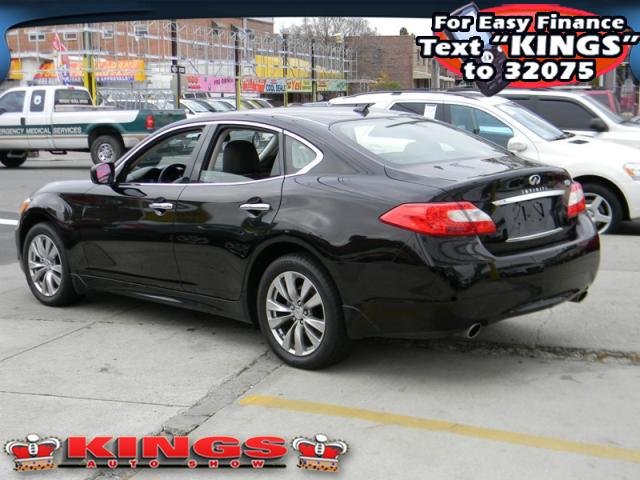 Infiniti M37x 2012 photo 2