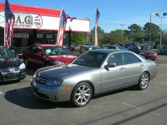 Infiniti M45 2003 photo 1