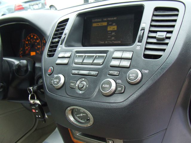 Infiniti M45 2003 photo 18