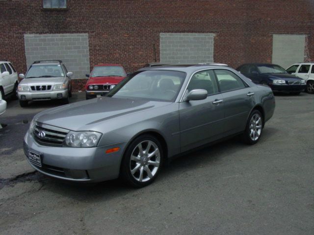 Infiniti M45 2004 photo 12