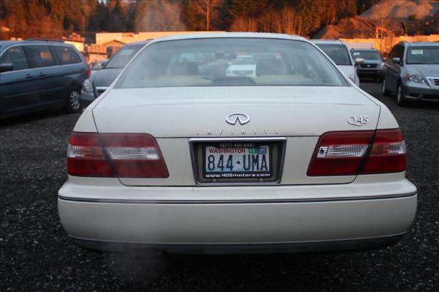 Infiniti Q45 1997 photo 3